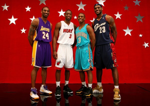 Đánh giá của phóng viên về đội hình tốt nhất cho đến nay trong thế kỷ 21: Curry Kobe, James, Duncan,