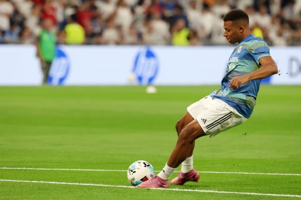Làm nên lịch sử, MBappe trở thành cầu thủ đầu tiên ở Real Madrid giành được ba bàn thắng hàng đầu tr