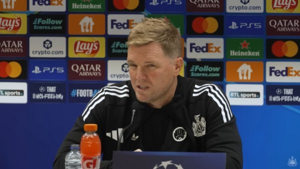 Rummenigge gọi Newcastle là một kẻ hút, Howe: Phí chuyển nhượng được xác định bởi thị trường, Walter