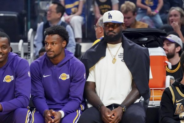 Phóng viên: James vắng mặt và Lakers thiếu những người bảo vệ khỏe mạnh. Liệu Bronny có được thời gi